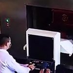 一把烧 棺材  5秒 绿幕直播特效视频